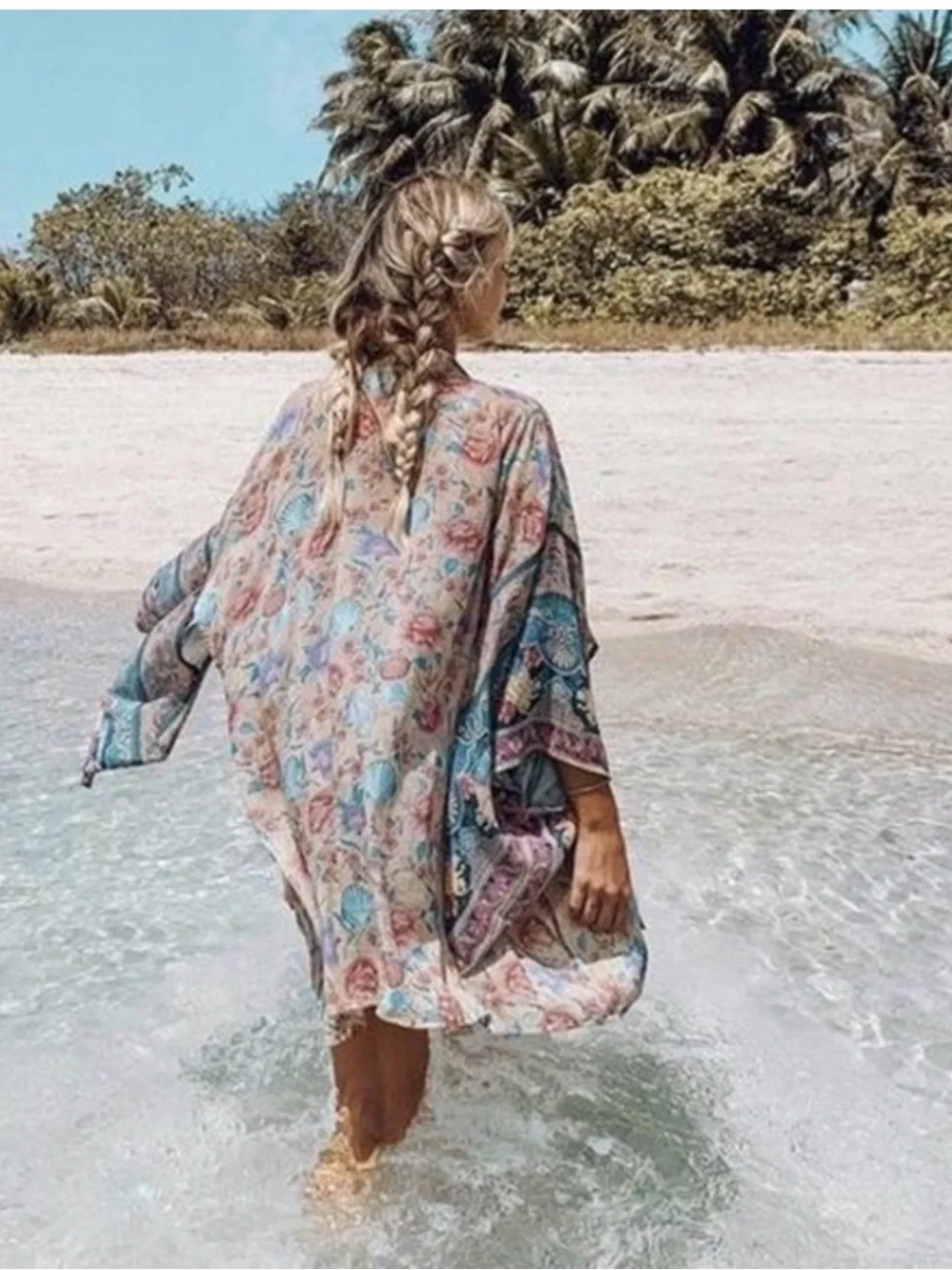 Spell Seashell Short Robe - Picture 2 of 11